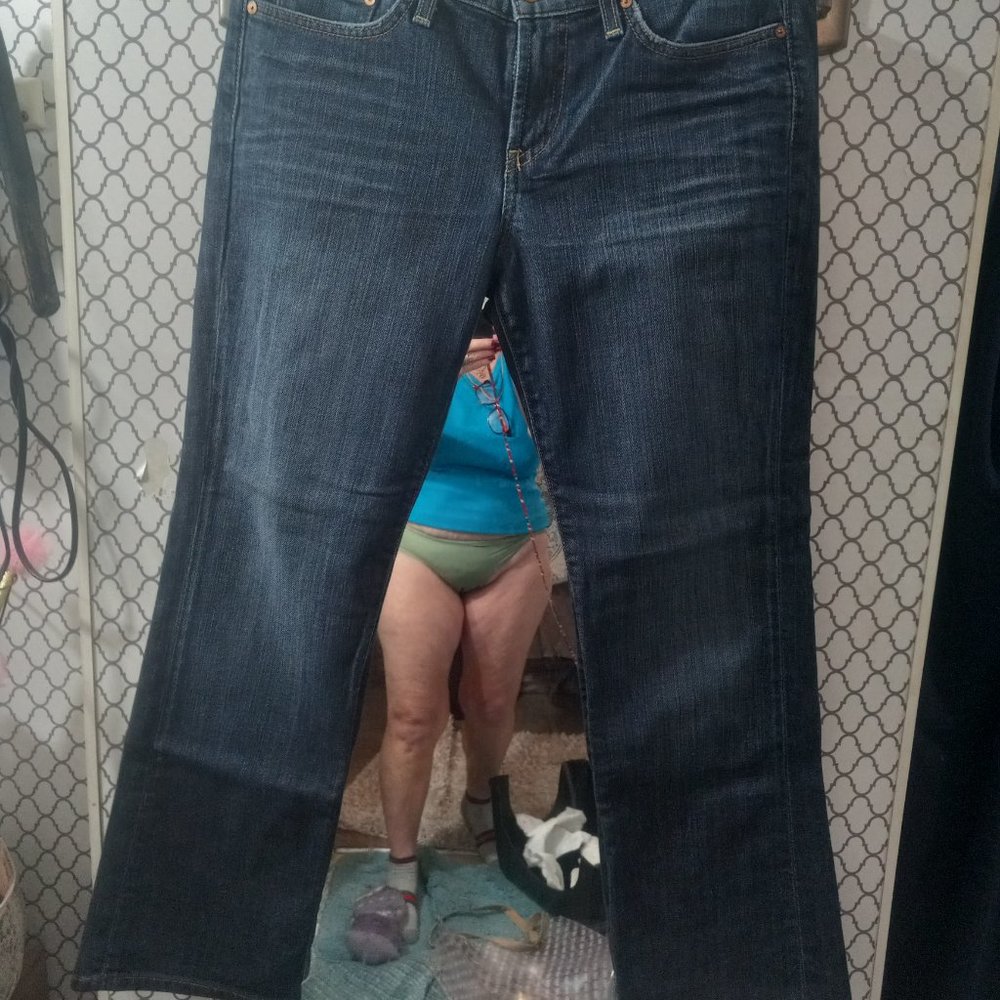 Lucky Jean's - Picture 4 of 5